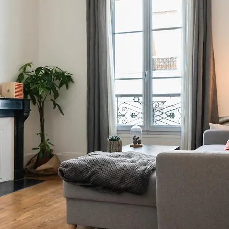 Hostnfly - Superb In The Heart Of Montmartre Paris